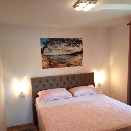 By The Sea Mavarstica, Ciovo - 12696 * 特罗吉尔