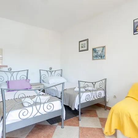 By The Sea Mavarstica, Ciovo - 12696 Апартаменты