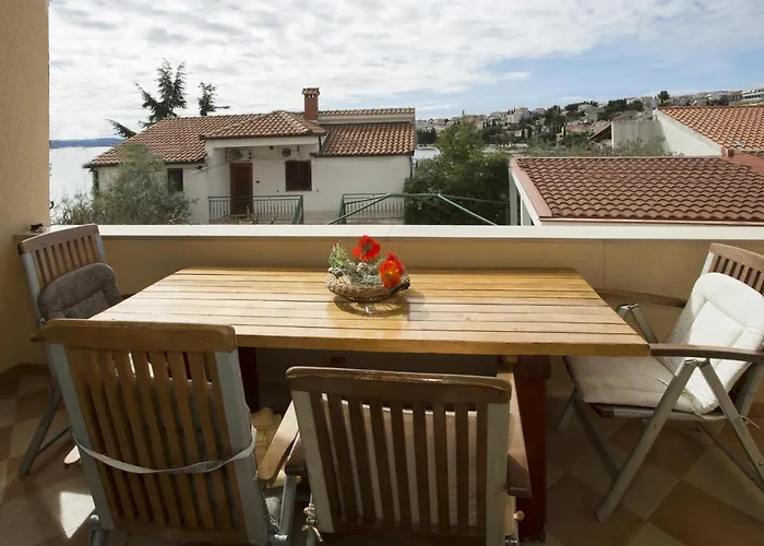 Apartment By The Sea Mavarstica, Ciovo - 12696 *